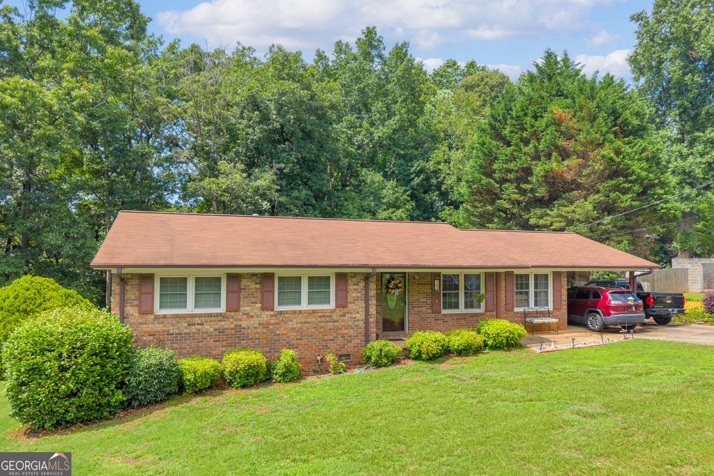 751 Collier Road, Toccoa, GA 30577