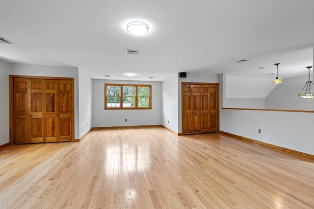 10 Walnut Road, Chelmsford, MA 01824