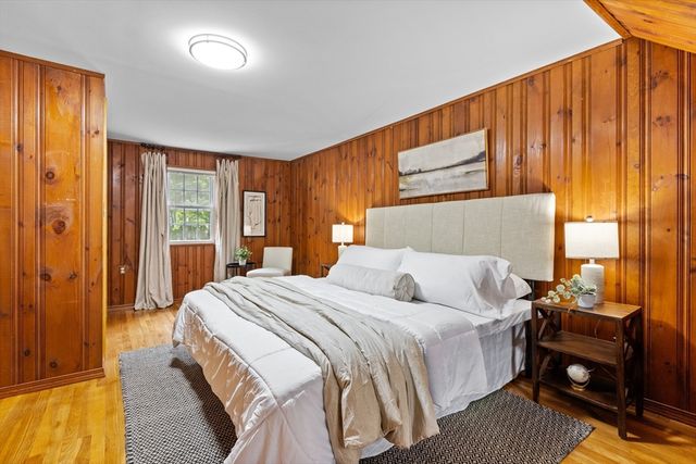10 Walnut Road, Chelmsford, MA 01824