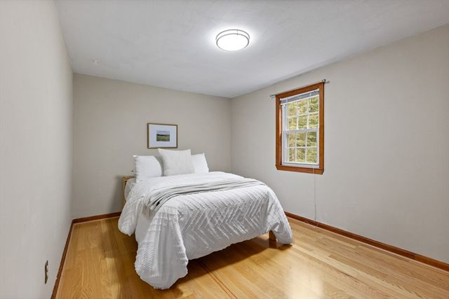 10 Walnut Road, Chelmsford, MA 01824