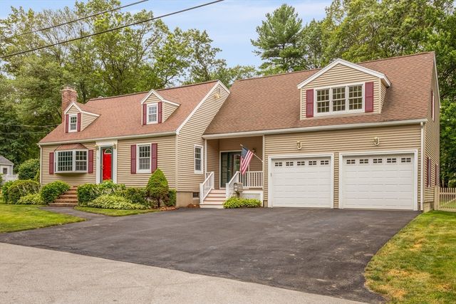 10 Walnut Road, Chelmsford, MA 01824