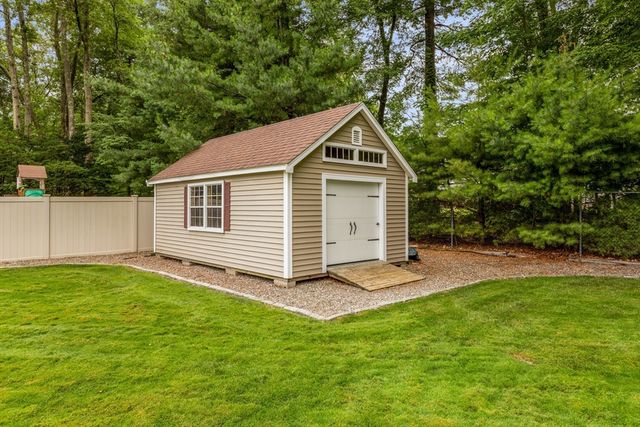 10 Walnut Road, Chelmsford, MA 01824