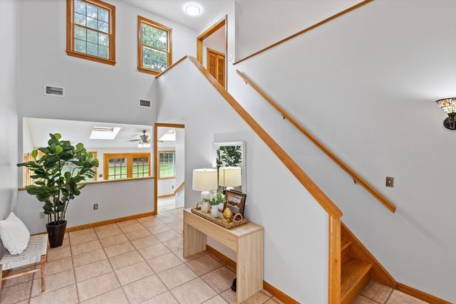 10 Walnut Road, Chelmsford, MA 01824