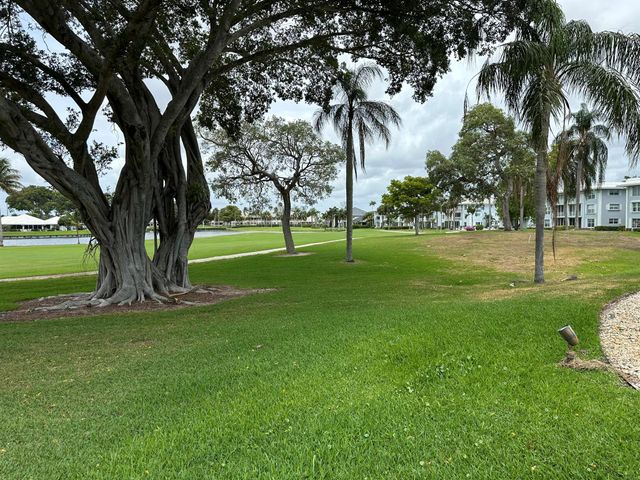250 John F Kennedy Drive Ph7, Atlantis, FL 33462