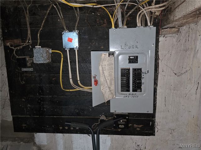 12 Olcott Place, Cheektowaga, NY 14225