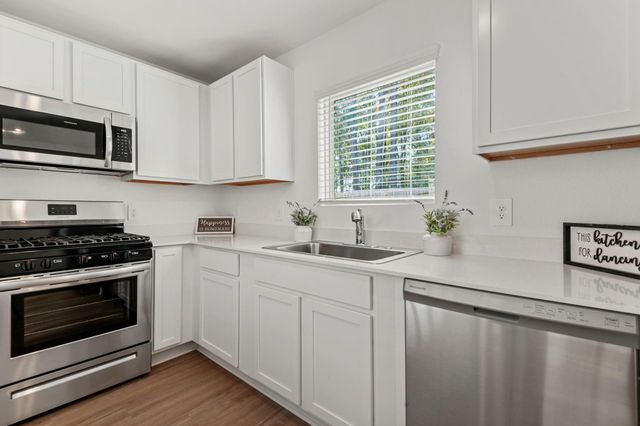 17194 Quaking Aspen Lane, New Caney, TX 77357