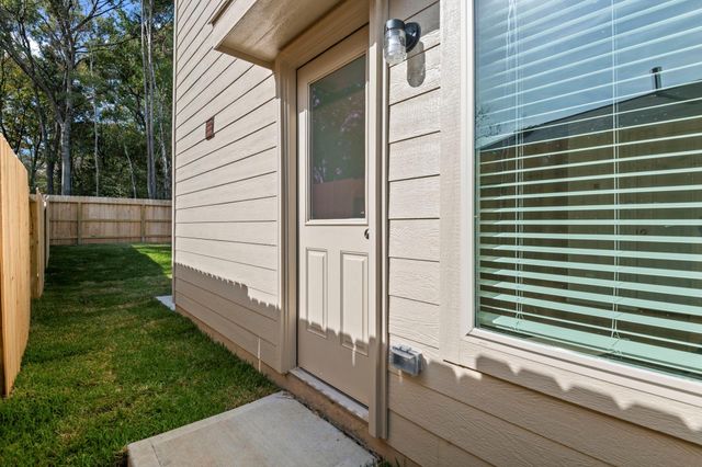 17194 Quaking Aspen Lane, New Caney, TX 77357