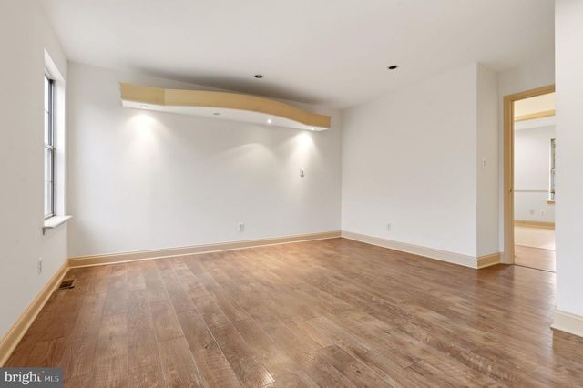 216 S HILL DR, Westampton, NJ 08060