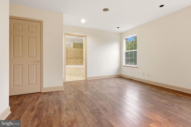 216 S HILL DR, Westampton, NJ 08060