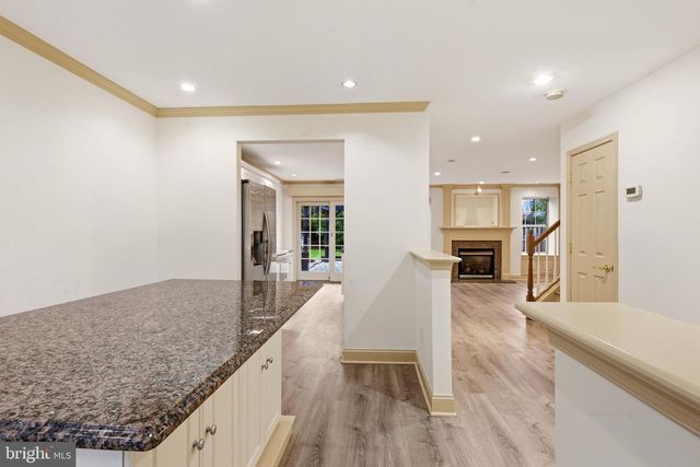 216 S HILL DR, Westampton, NJ 08060