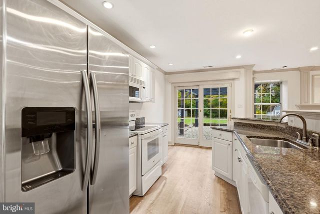 216 S HILL DR, Westampton, NJ 08060