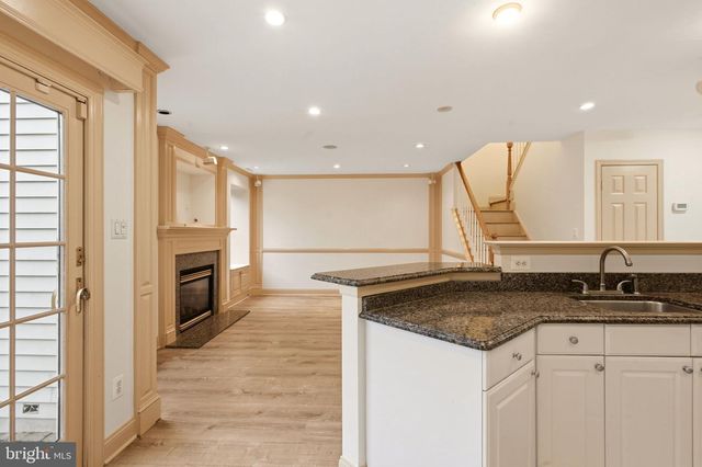 216 S HILL DR, Westampton, NJ 08060