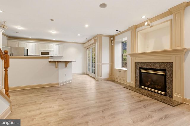 216 S HILL DR, Westampton, NJ 08060