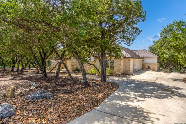 602 Didgeridoo Trl, New Braunfels, TX 78132