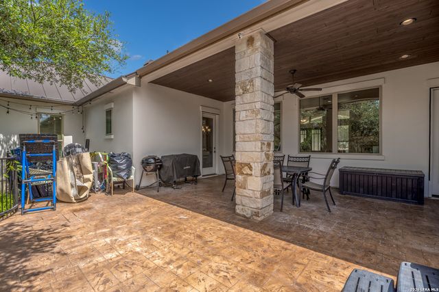 602 Didgeridoo Trl, New Braunfels, TX 78132