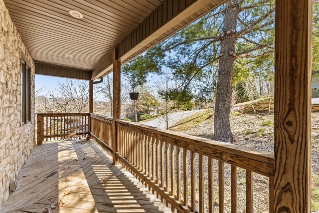 27 Tamworth Circle, Bella Vista, AR 72715