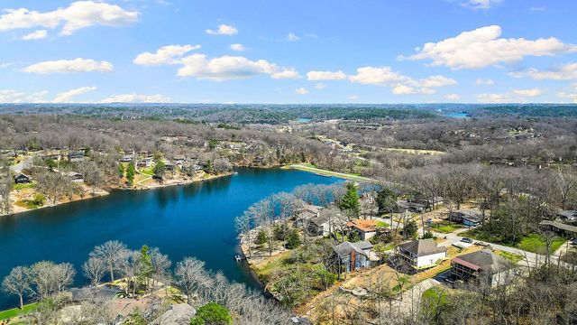 27 Tamworth Circle, Bella Vista, AR 72715