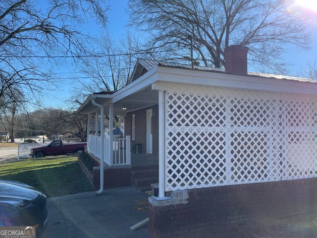 478 S Pond Street, Toccoa, GA 30577