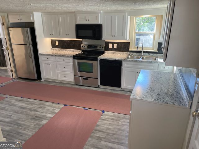 478 S Pond Street, Toccoa, GA 30577