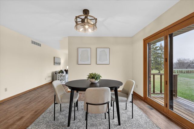 41615 M 43, Paw Paw, MI 49079