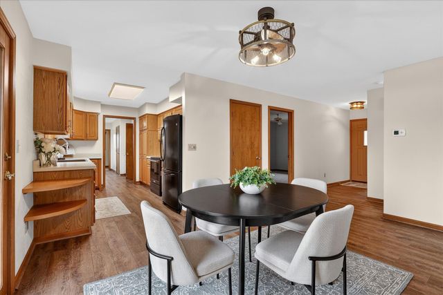 41615 M 43, Paw Paw, MI 49079