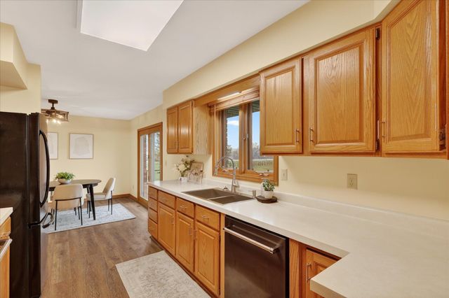 41615 M 43, Paw Paw, MI 49079