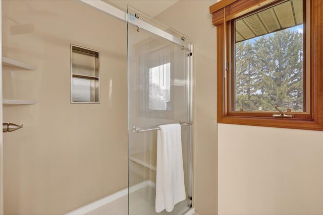 41615 M 43, Paw Paw, MI 49079