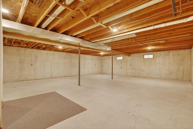 41615 M 43, Paw Paw, MI 49079