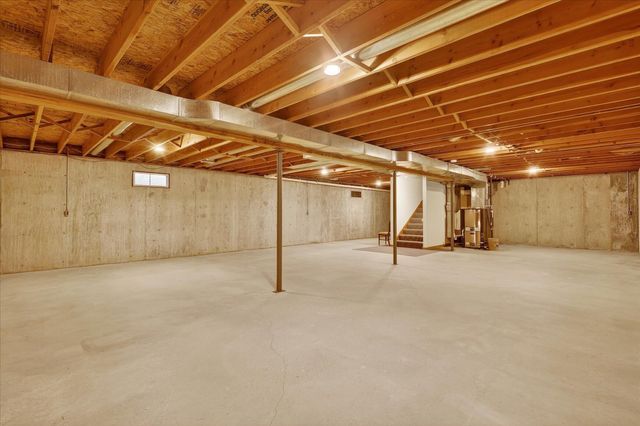 41615 M 43, Paw Paw, MI 49079