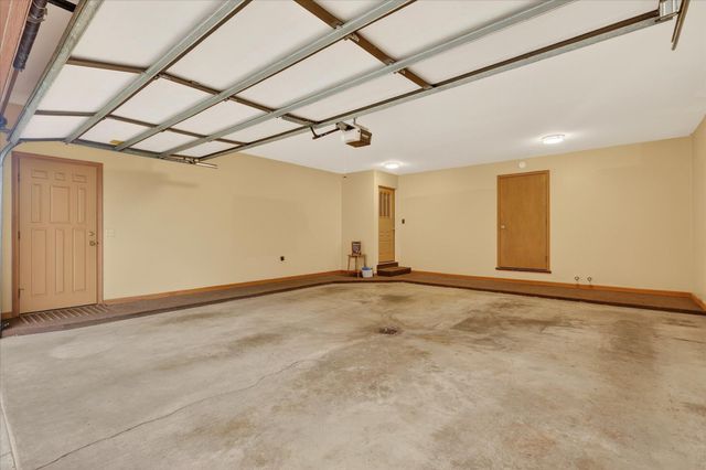 41615 M 43, Paw Paw, MI 49079