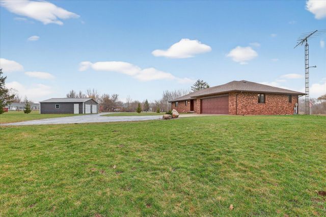 41615 M 43, Paw Paw, MI 49079