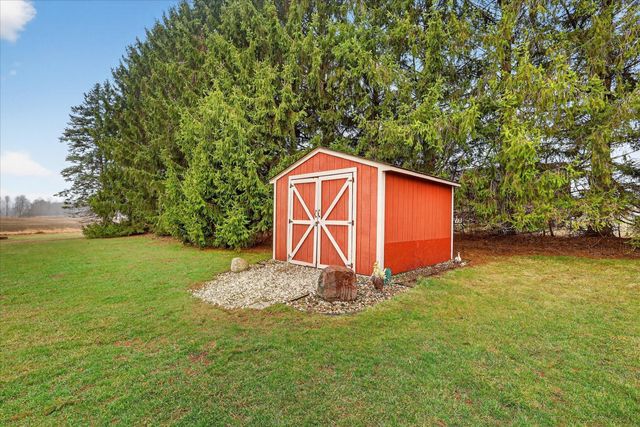 41615 M 43, Paw Paw, MI 49079