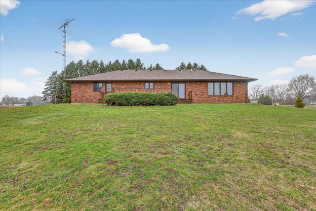 41615 M 43, Paw Paw, MI 49079