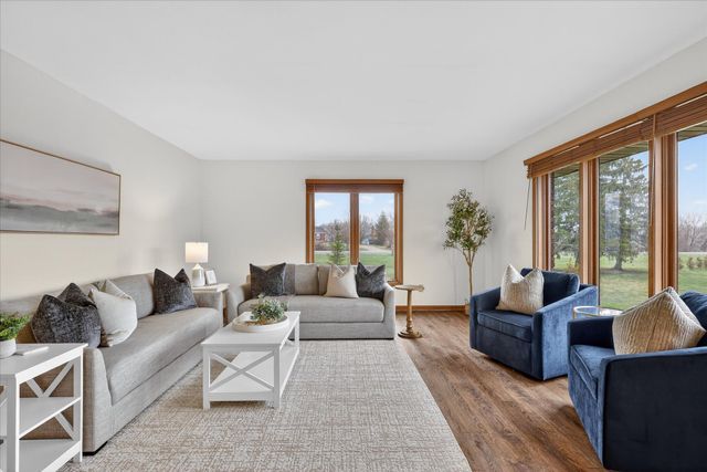 41615 M 43, Paw Paw, MI 49079