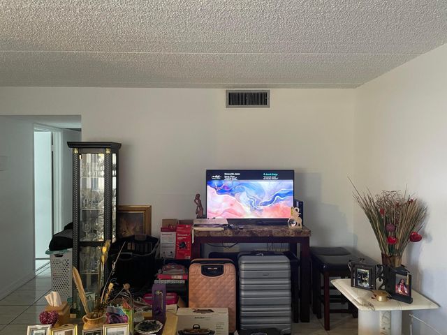 700 Village Green Court 101, Palm Springs, FL 33461