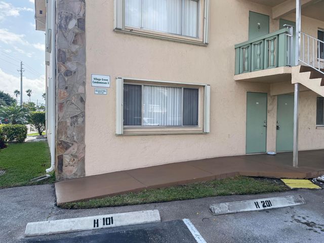 700 Village Green Court 101, Palm Springs, FL 33461