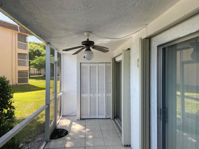 700 Village Green Court 101, Palm Springs, FL 33461