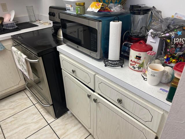 700 Village Green Court 101, Palm Springs, FL 33461