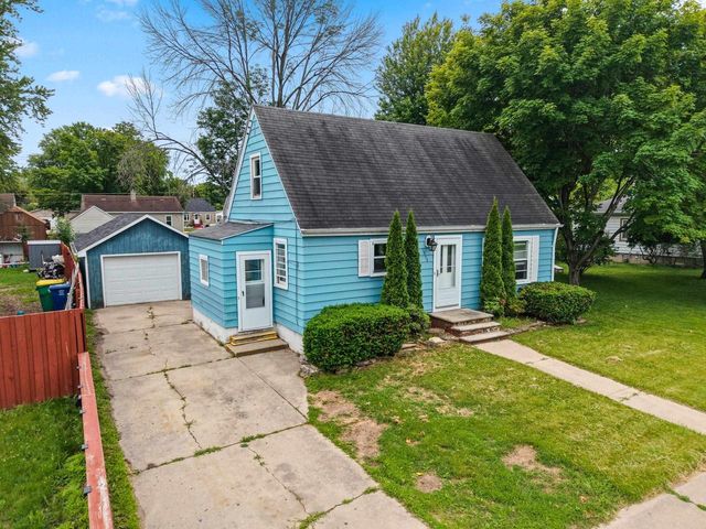 1858 EASTMAN AVENUE, Green Bay, WI 54302