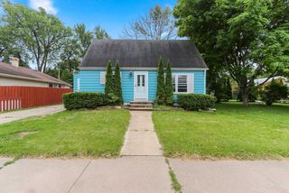 1858 EASTMAN AVENUE, Green Bay, WI 54302