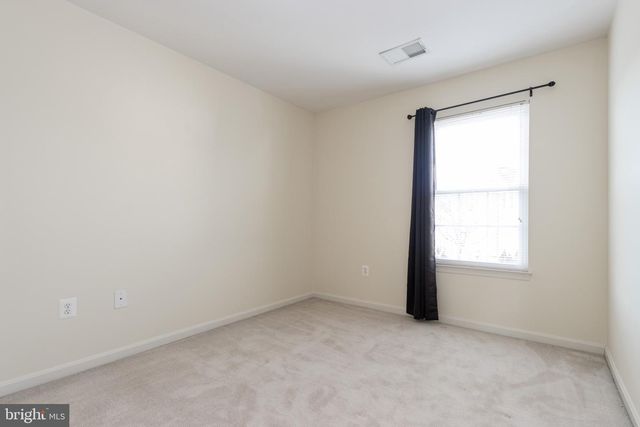 202 HEMLOCK DR, Stafford, VA 22554