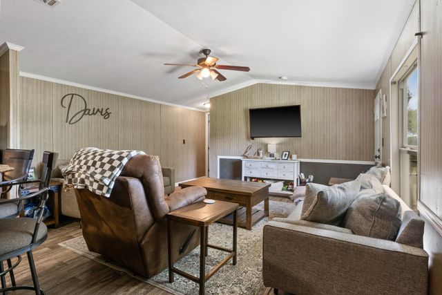 196 County Road 1309, Bogata, TX 75417