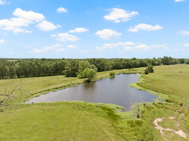196 County Road 1309, Bogata, TX 75417