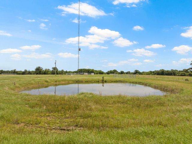 196 County Road 1309, Bogata, TX 75417