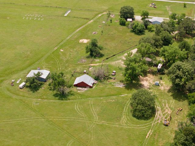 196 County Road 1309, Bogata, TX 75417