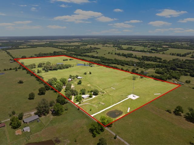 196 County Road 1309, Bogata, TX 75417