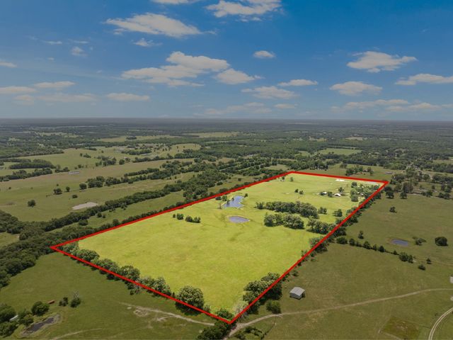 196 County Road 1309, Bogata, TX 75417
