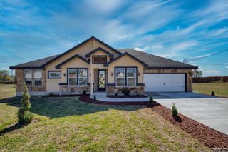 165 Flor Del Sol, San Antonio, TX 78264