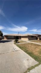 2004 Julian, Bakersfield, CA 93304