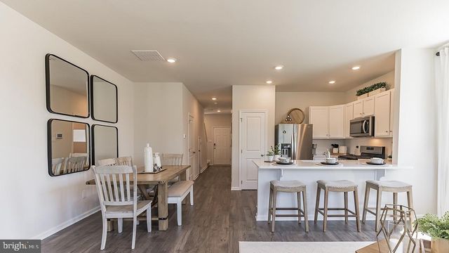 141 MAZZEO DR, Glassboro, NJ 08028